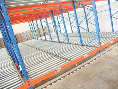 重力式貨架網(wǎng)頁設(shè)計(jì) 功能性與用戶體驗(yàn)的優(yōu)化融合